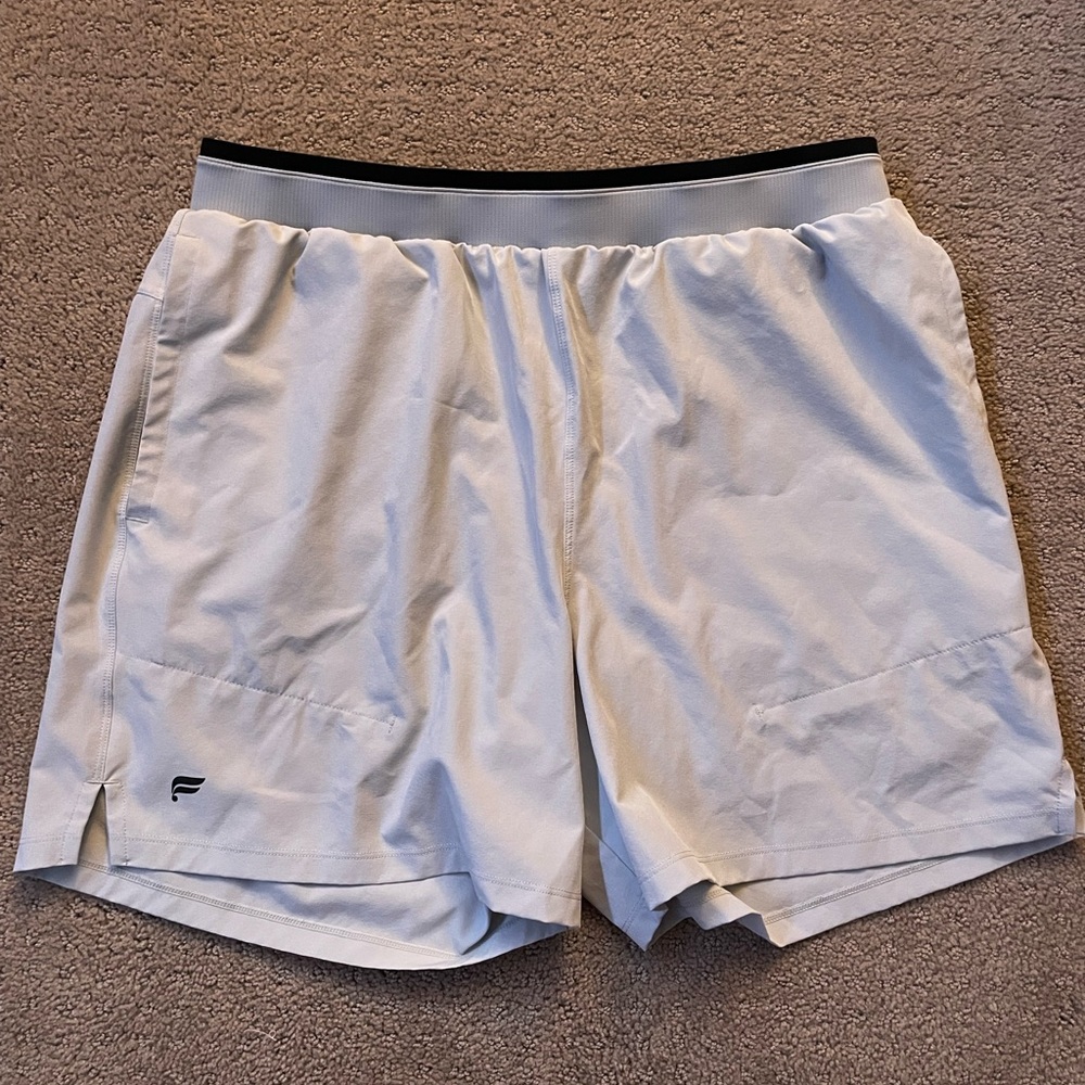Fabletics The Fundamental Short 5” Inseam Gray Black Lined Men’s Large